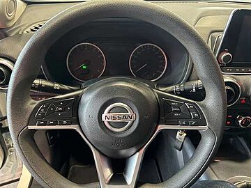 Nissan NUEVO JUKE 1.0DIG-T 117CV ACENTA NUEVO JUKE 1.0DIG-T 117CV ACENTA BLANCO